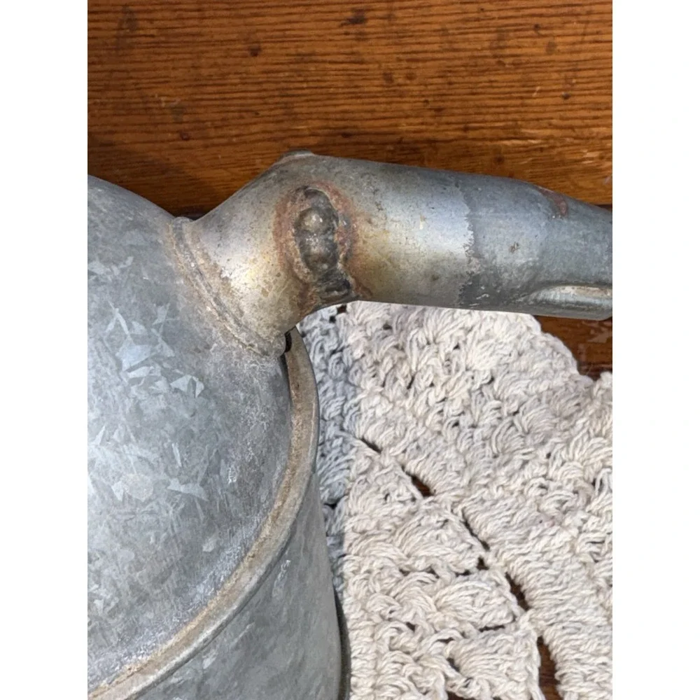 Vintage Galvanized Metal Oil Can Spout 1 Quart Industrial Decor Farmhouse